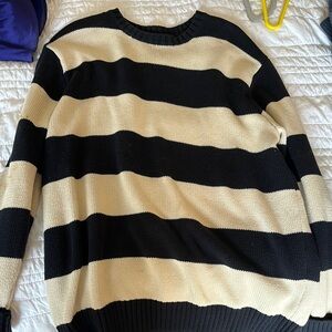 Brandy Melville Black and Cream Crew Neck Sweater